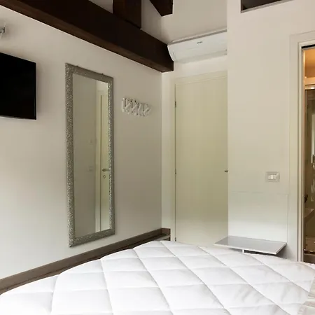 La Terrazza Sulle Vigne B&B 코르테프랑카