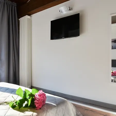 La Terrazza Sulle Vigne Bed & Breakfast 3*