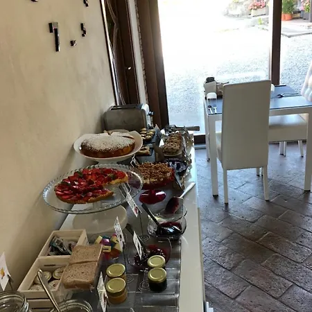 La Terrazza Sulle Vigne Frühstückspension *