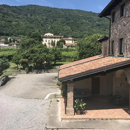 La Terrazza Sulle Vigne Frühstückspension Corte Franca